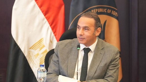 اسلام عزام رئيس الهيئة العامة للرقابة المالية 