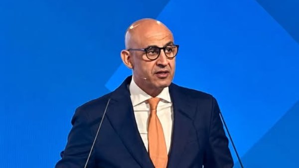 محمد عبد اللطيف وزير التربية والتعليم