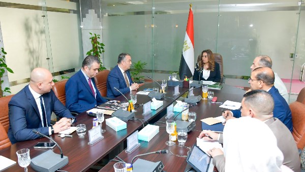 وزيرة التنمية المحلية 