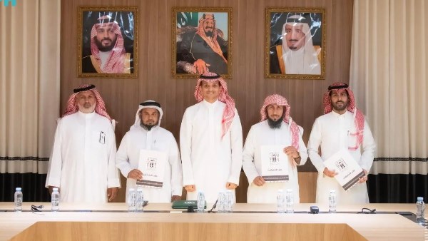 بقيمة 10 ملايين ريال.. السعودية تعلن توقيع 6 عقود استثمارية صناعية بالقصيم