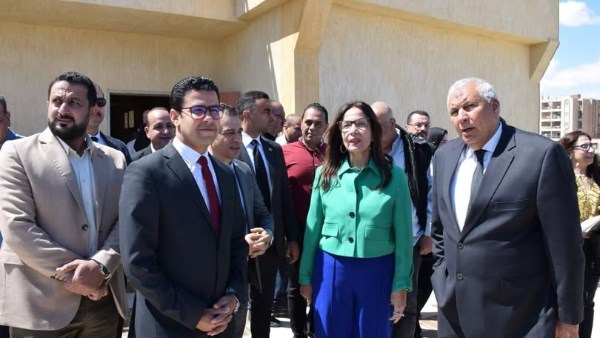 وزيرة الثقافة توجه بسرعة الانتهاء من تجديد قصر ثقافة مطروح