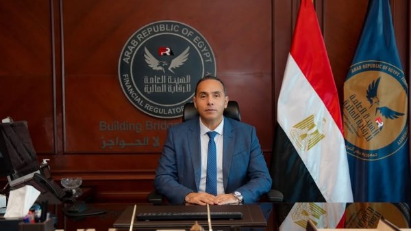 انضمام إسلام عزام رئيس الرقابة المالية إلى مجلس إدارة هيئة الاستثمار