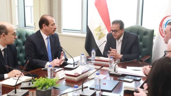 وزير الصحة يناقش مقترح حملة وطنية لرفع الوعي بالأمراض غير المعدية