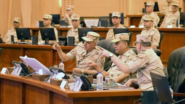 الفريق أشرف سالم زاهر القائد العام للقوات المسلحة وزير الدفاع والإنتاج الحربى