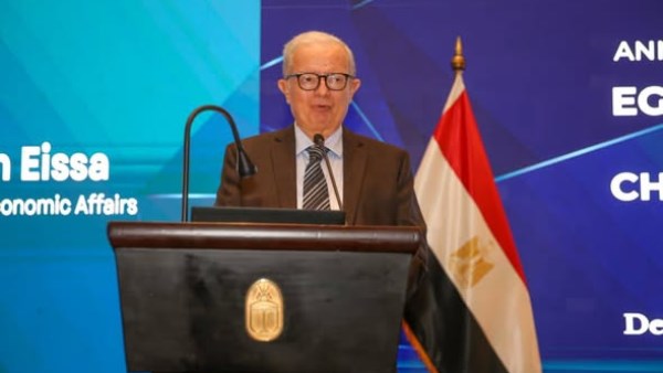 قيد 16 شركة حكومية في البورصة المصرية تمهيدًا لطرح نسب من أسهمها