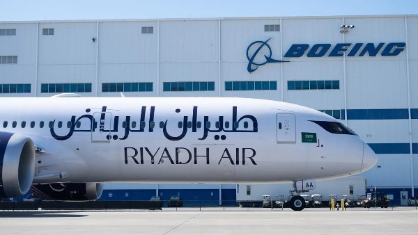 إطلاق حجوزات رحلات «طيران الرياض» إلى لندن عبر «دريملاينر» الحديثة