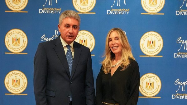 وزير السياحة يبحث التعاون مع مؤسسة Skift لتعزيز الترويج السياحي