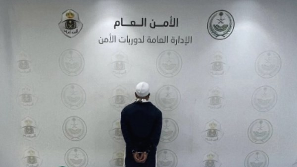 بينها السجن والترحيل ومصادرة المركبة.. السعودية تفرض عقوبات رادعة على نقل الحجاج المخالفين