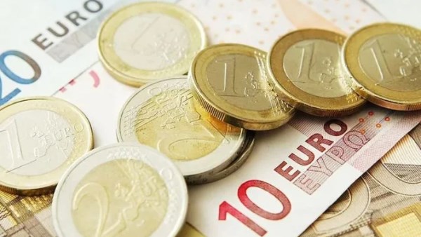 سعر اليورو أمام الجنيه المصري اليوم الجمعة 29-5-2026