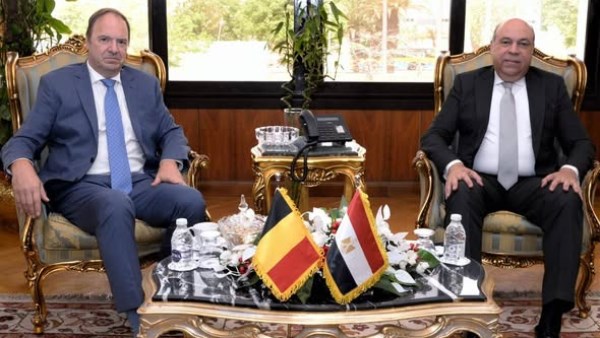 وزير الطيران المدني