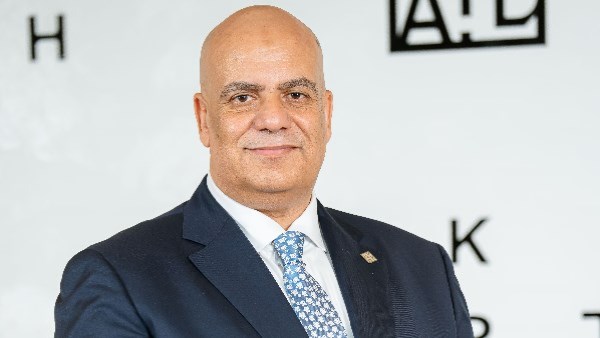 المهندس عبد الرحمن عجمي الرئيس التنفيذي لشركة سكاي أبو ظبي
