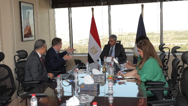 وزير السياحة 
