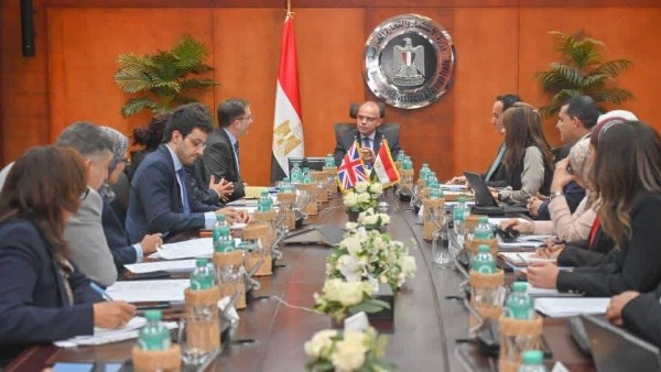 وزير الاستثمار 