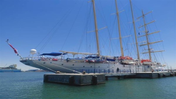 ميناء غرب بورسعيد السياحي
