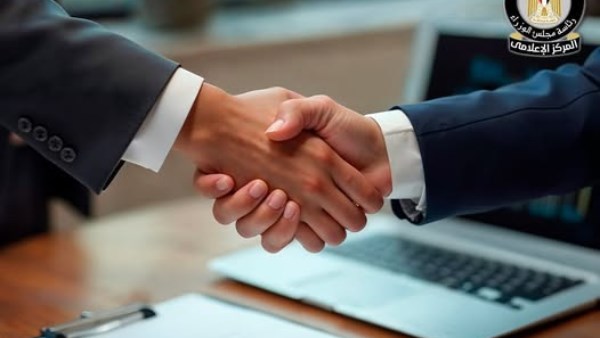 وزارة العمل المصرية تعلن توفير 4504 فرص عمل في 77 شركة بـ14 محافظة