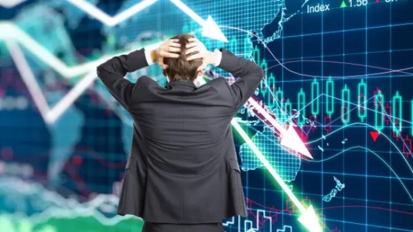 أسبوع عاصف يهز الأسواق العالمية