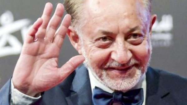 وفاة الفنان عبد العزيز مخيون بعد أزمة صحية حادة