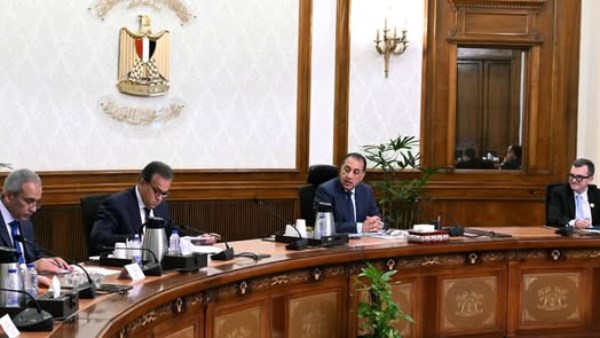 مدبولي يوجه بدراسة احتياجات هيئة الإسعاف وإعداد خطة تنفيذية للتطوير