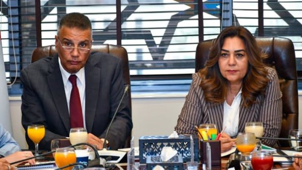الدكتورة منال عوض
