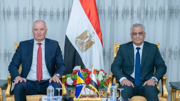 وزير الدولة للإنتاج الحربي