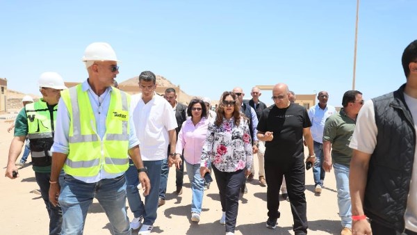 وزيرة التنمية المحلية والبيئة