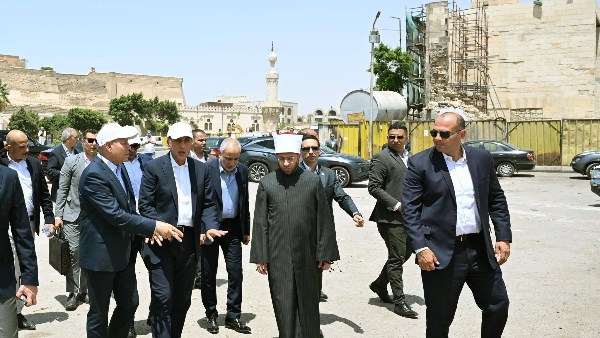 رئيس مجلس الوزراء