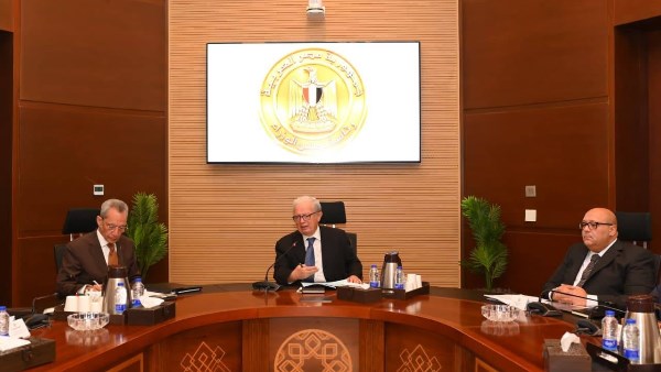 الدكتور حسين عيسى