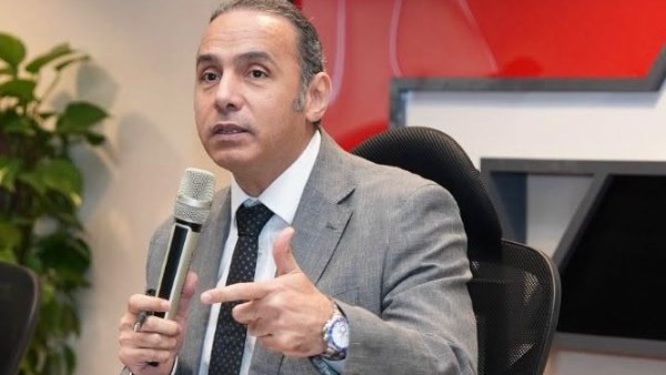 الدكتور إسلام عزام