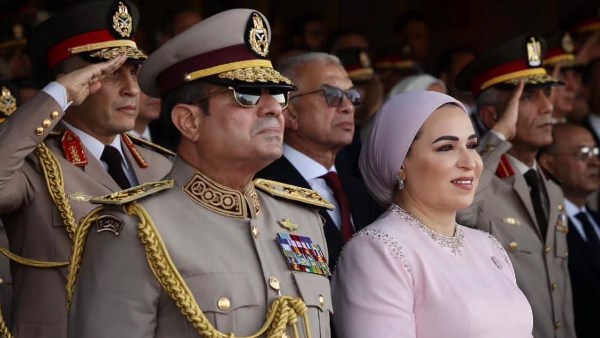 السيدة الأولى والرئيس عبد الفتاح السيسي 