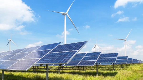 حسن علام: 34.9% من إيرادات 2025 جاءت من مشروعات مستدامة