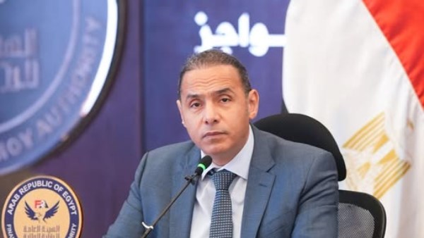 الدكتور إسلام عزام