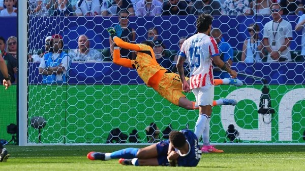 فرنسا تعبر باراغواي بهدف مبابي وتضرب موعدًا مع المغرب في ربع نهائي المونديال