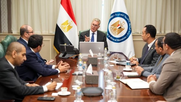  وزير البترول يبحث مع SLB (شلمبرجير) توظيف الذكاء الاصطناعي لزيادة الإنتاج وتطوير بوابة مصر للاستكشاف