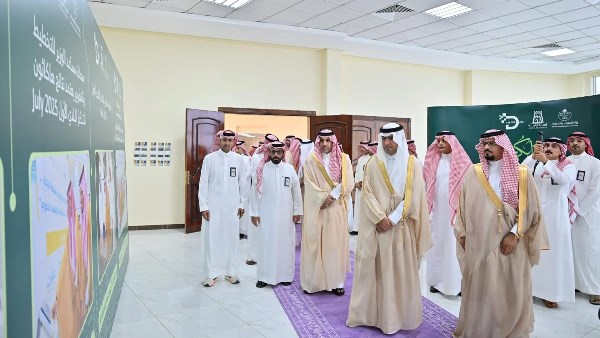 وزير الإسكان السعودي يدشن مشاريع جديدة في الباحة
