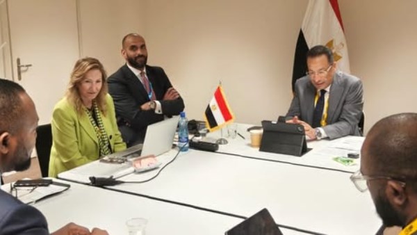 وزير الاتصالات يبحث في جنيف تعزيز التعاون الدولي في الذكاء الاصطناعي والتحول الرقمي
