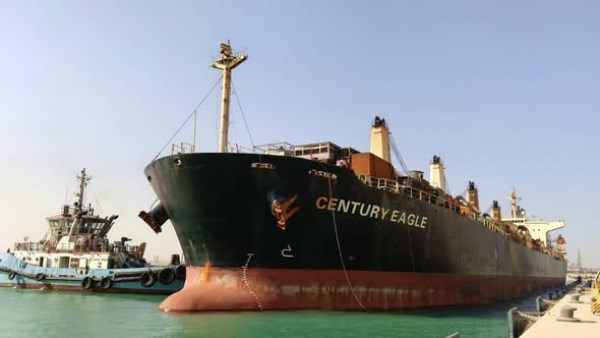 ميناء السخنة يستقبل السفينة CENTURY EAGLE في أول عملية تداول تجاري بمحطة شركة ترانس كارجو (TCI)
