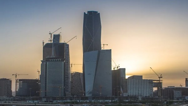 اتفاقية جديدة لتعزيز التأهيل الأكاديمي والمهني في القطاع العقاري السعودي