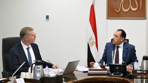 الحكومة: إنتاج مصر من البترول الخام سجل أعلى مستوياته منذ عامين