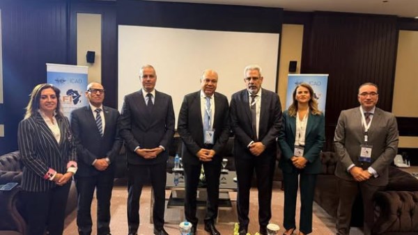 وزير الطيران يبحث مع المنظمات الدولية تعزيز التعاون وتطوير صناعة النقل الجوي