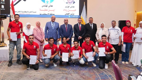 وزير العمل