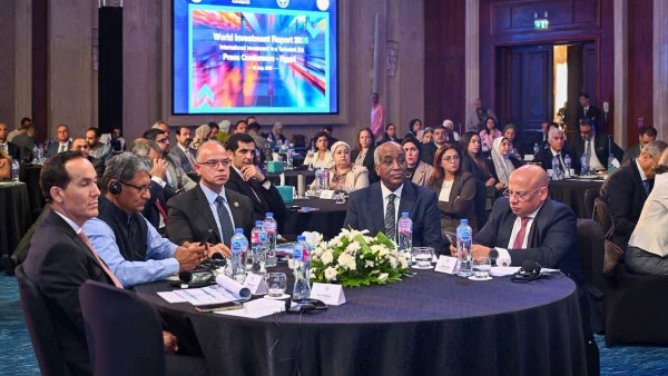 وزير الاستثمار والتجارة الخارجية