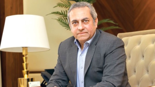 خالد عباس