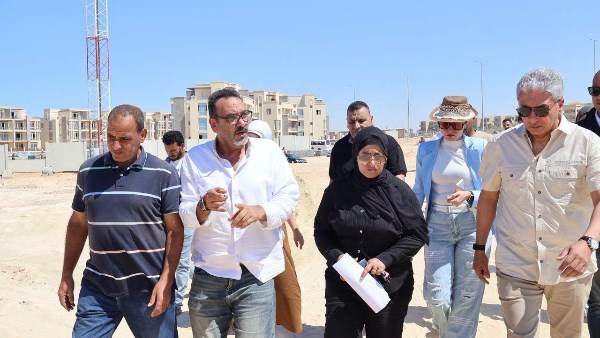 وزير السياحة 