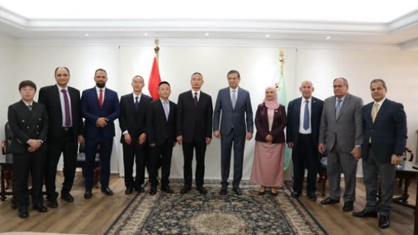 مصر والصين تبحثان تعزيز التعاون