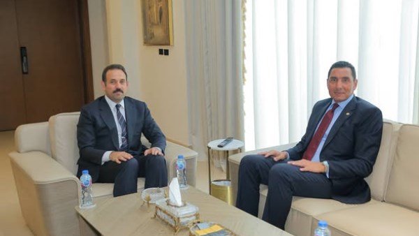 وزير الشباب والمدير التنفيذي لجهاز مستقبل مصر  يبحثان تعزيز التكامل المؤسسي