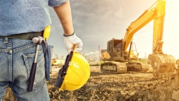الرياض تتصدر مشروعات المقاولات السعودية بـ 7.5 مليارات ريال في يوليو