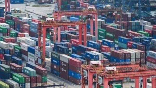 صادرات هونج كونج تقفز 50.7% في يوليو بدعم من إلكترونيات الذكاء الاصطناعي