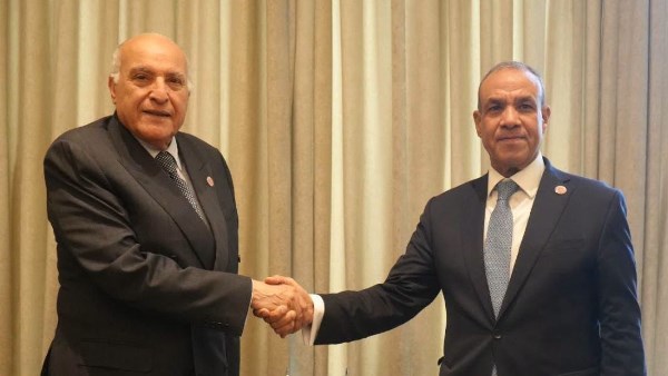 وزير الخارجية