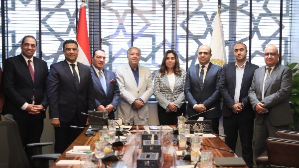الدكتورة منال عوض