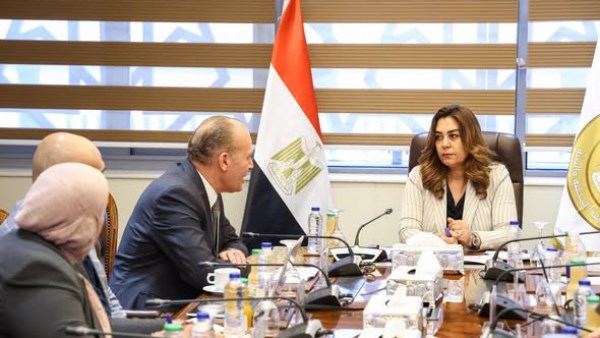  الدكتورة منال عوض